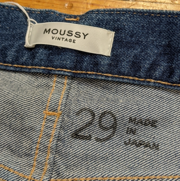 MOUSSY Vintage Distressed Kelley Tapered Leg Mid Rise Button Fly Jeans - Picture 8 of 8